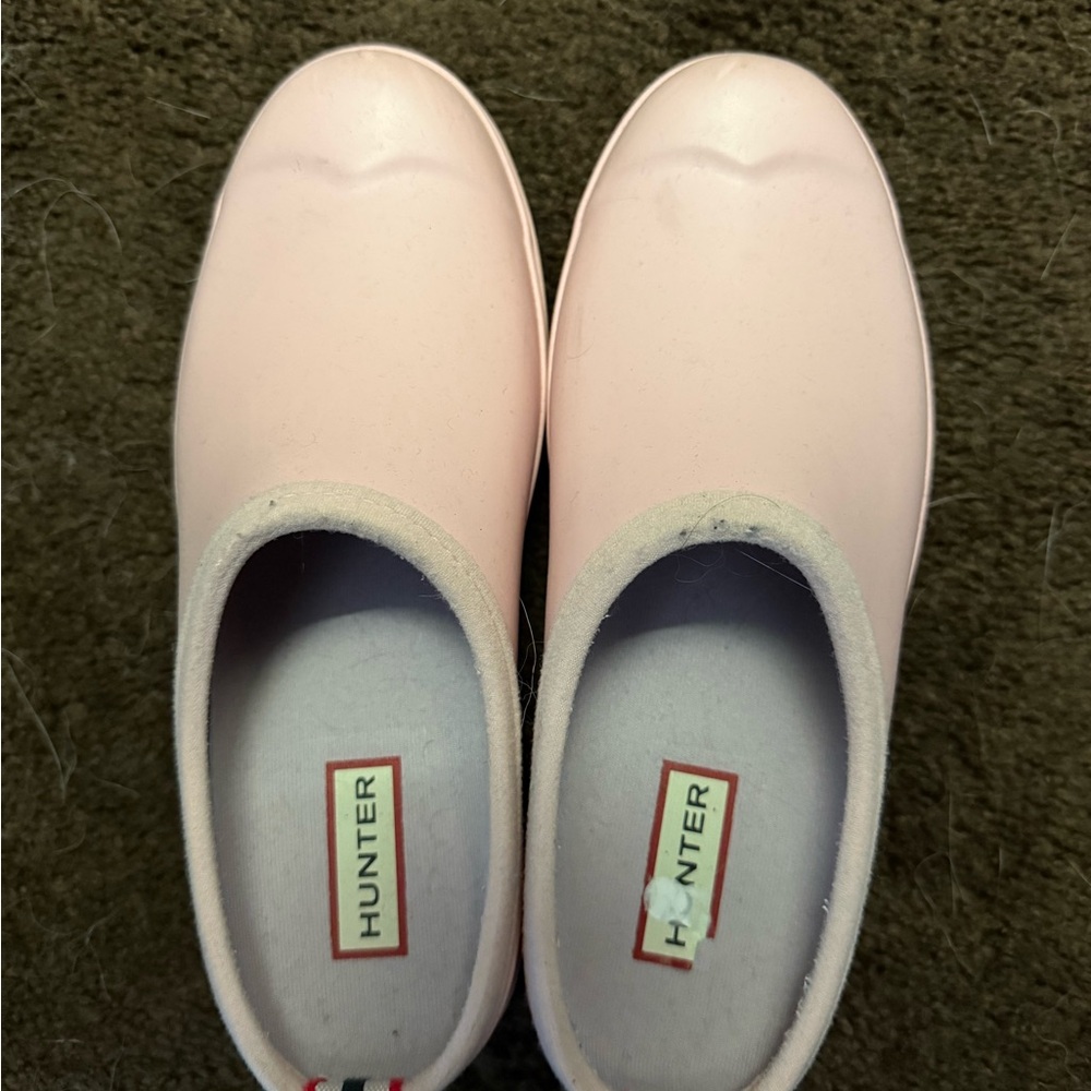 Hunter Pink clogs